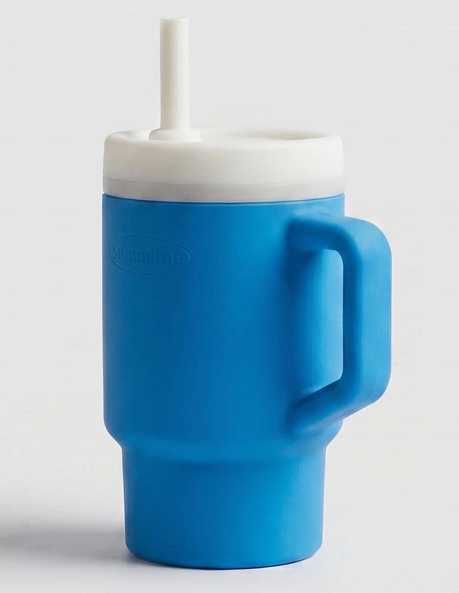 Vaso con tapa y popote